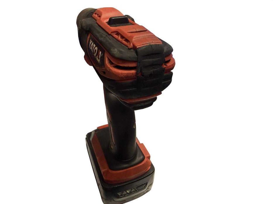 Wiertarko-wkrętarka akumulatorowa Yato YT-82789 + 4.0Ah