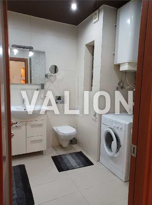 Продаж 2к.кв. вул.Шептицького 10, м. Лівобережна