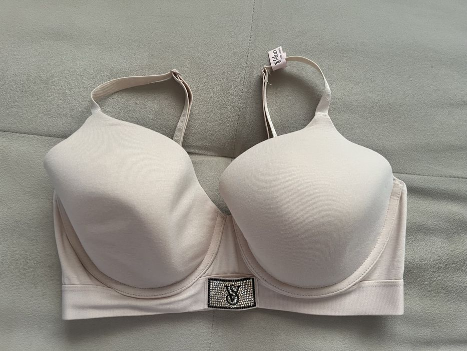 Бюстгальтер Victoria’s Secret Push-Up Perfect Shape 34DD/75E новий