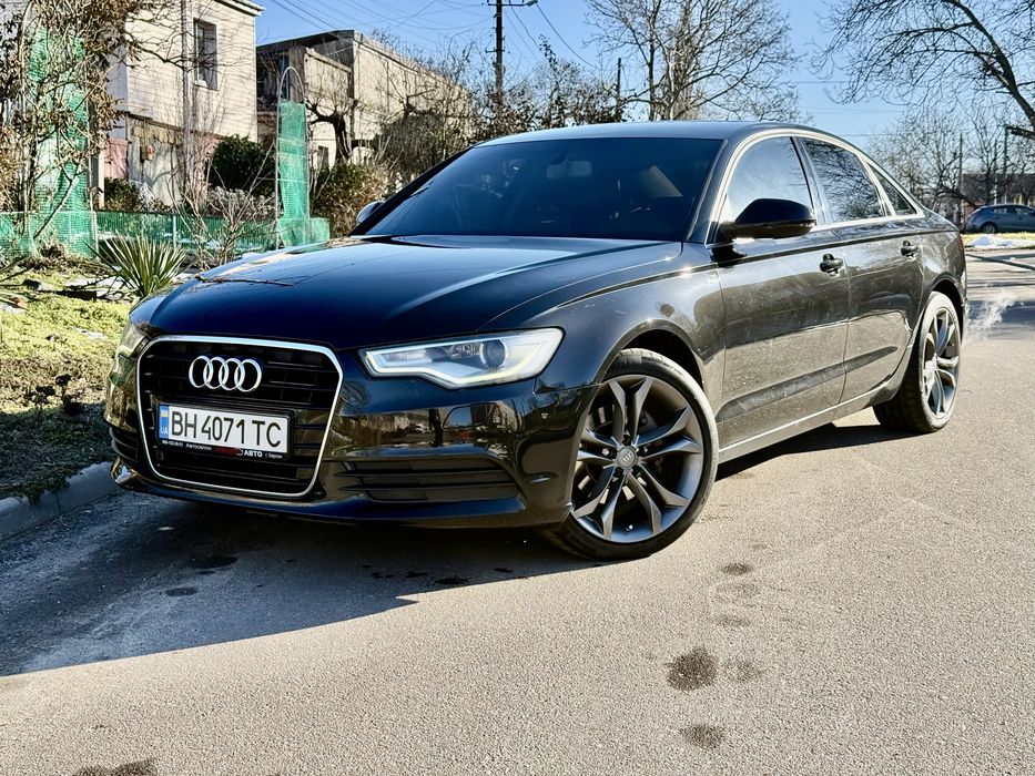 Audi A6 c7 S-line идеал ! официал,родная краска,без дтп!возможен обмен