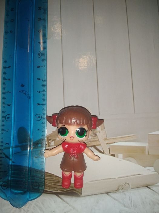 Красуня  лялечка LOL.