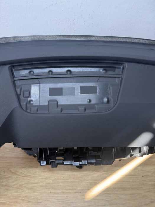 Deska rozdzielcza, konsola, kokpit Skoda Superb IV nowa
