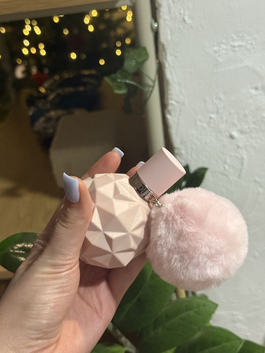 Парфуми Ariana Grande