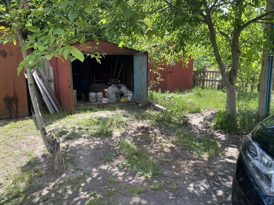 Гараж + паркомісце