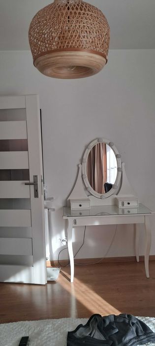 Toaletka Ikea Hemnes