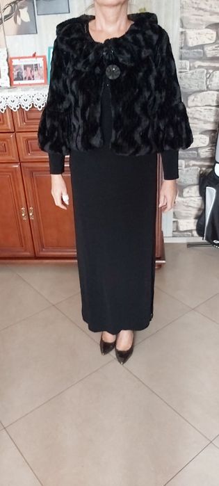 Elegancka piękna sukienka długa.