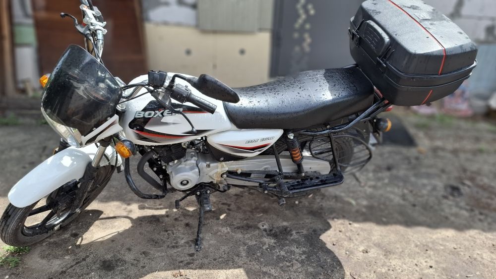 Bajaj 150 2022 року