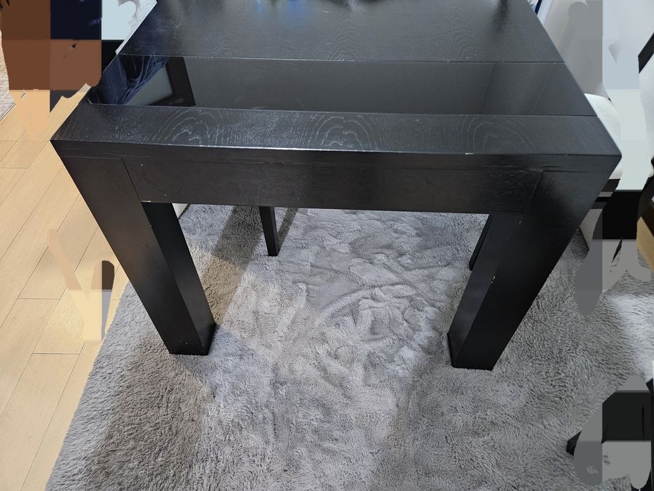 Mesa com 6 cadeiras