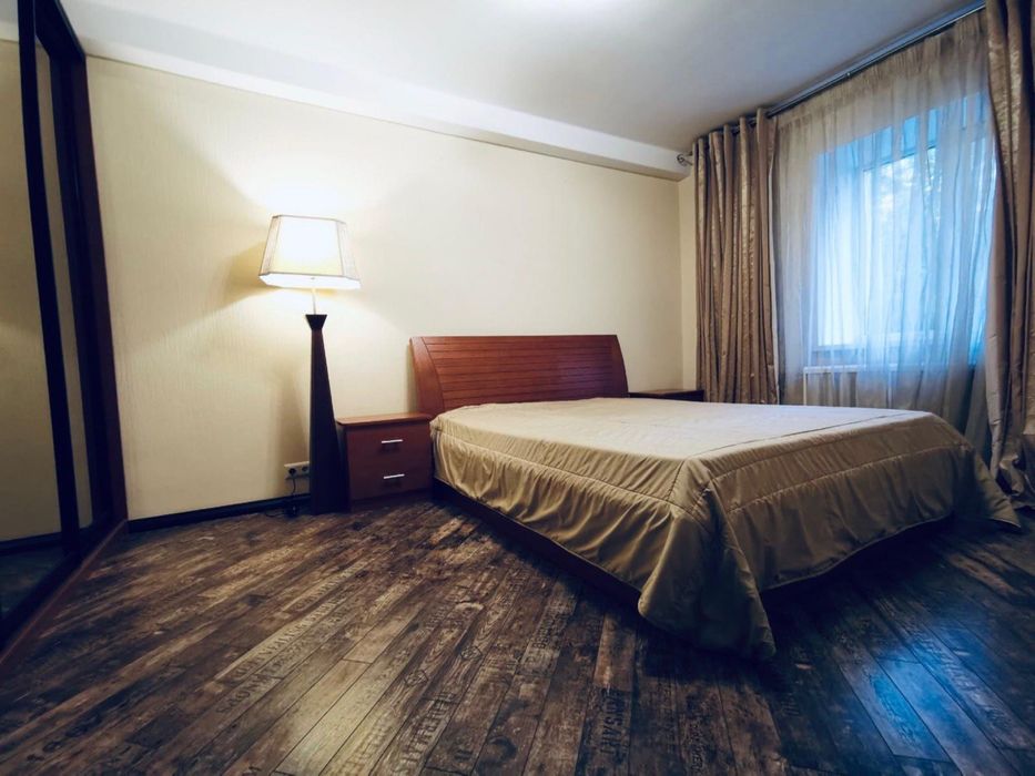 Печерськ, м.Арсенальна,Кловський узвіз!!