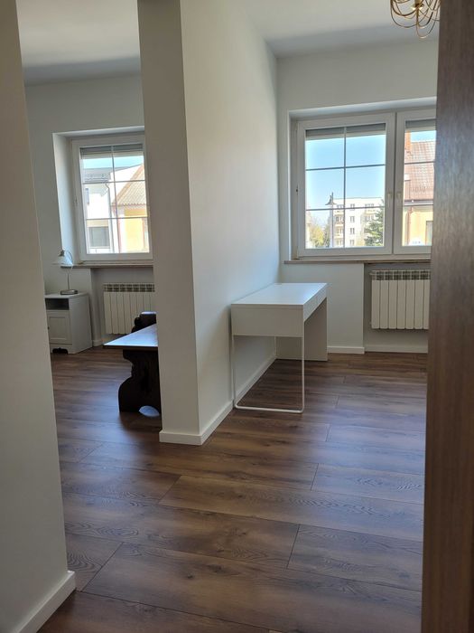 Lokal- biuro, usługi w centrum Końskich 106 m2, pierwsze piętro.