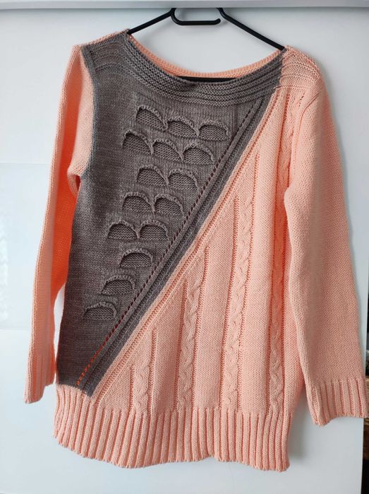 Akrylowy sweterek r. M