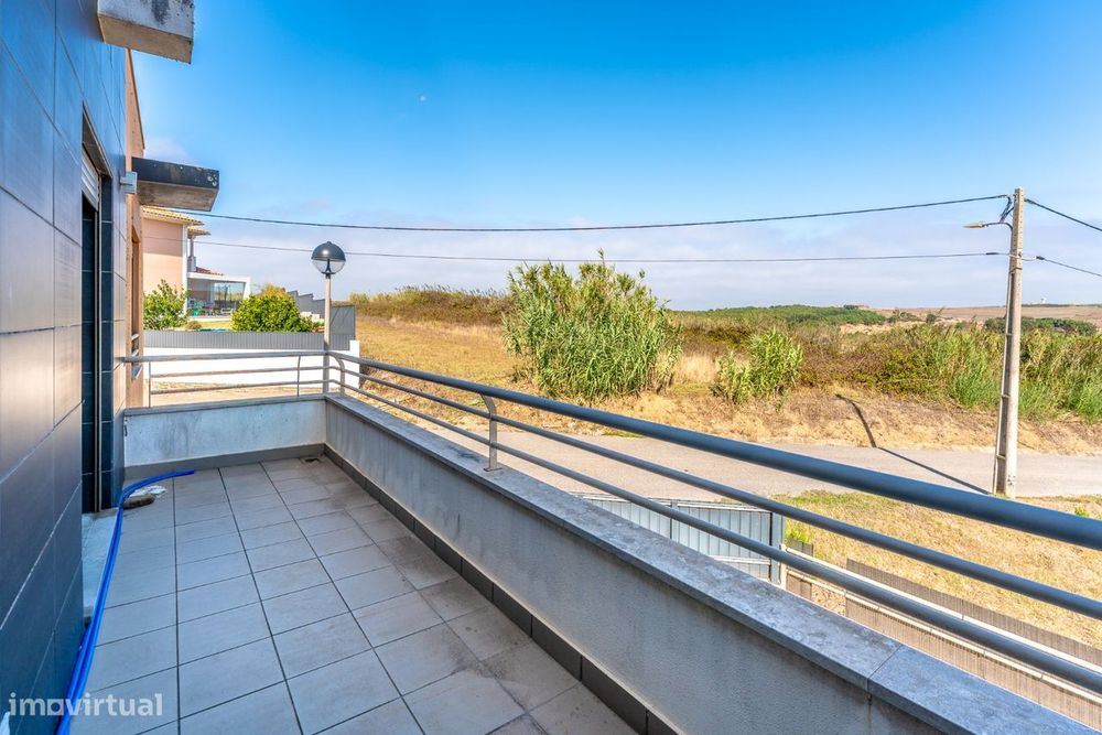 Apartamento T2 Duplex, S. Pedro da Cadeira
