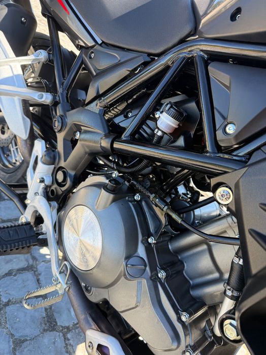 Benelli TRK 502x Moto como nova