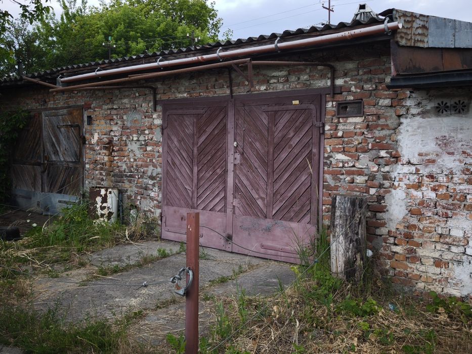 Продам цегляний гараж (з документами) в м.Радехів