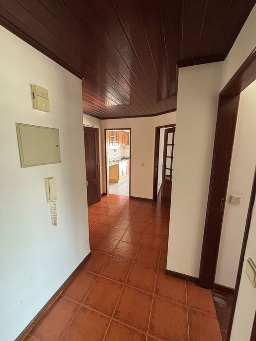 Apartamento T2 garagem terraco elevador Cotovia