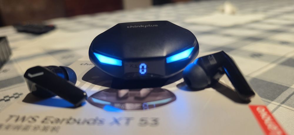 Earbuds lenovo xt 53