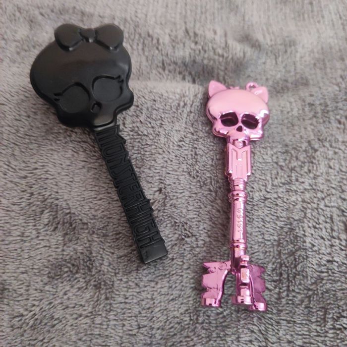 Monster High – szczotka do włosów + klucz