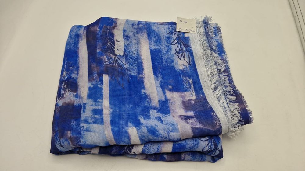 Tkanina kupon 4 m.x 140 cm.