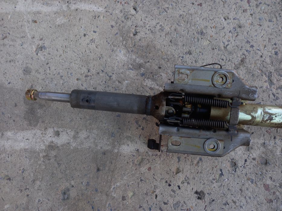Kolumna drążek kierownicy sztyca Hyundai Galloper 1998rok 2.5tdi