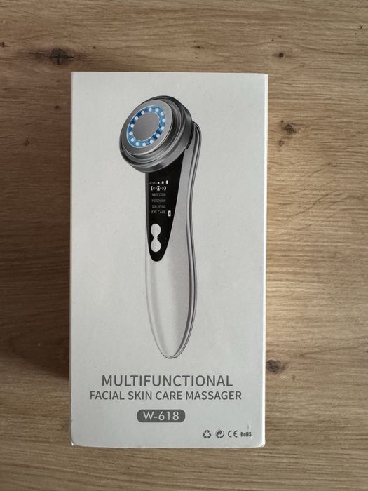 Електронний масажер доя обличчя