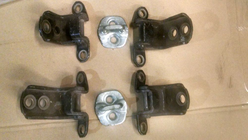 Дверные петли Ниссан экстреил