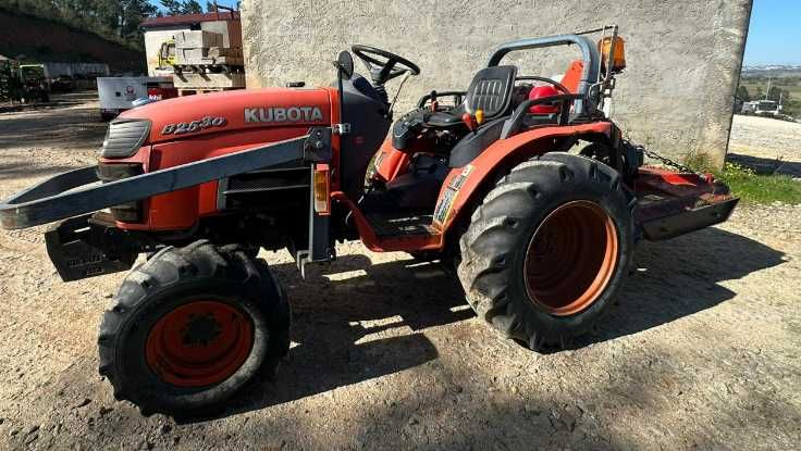 Trator Agrícola Kubota B2530