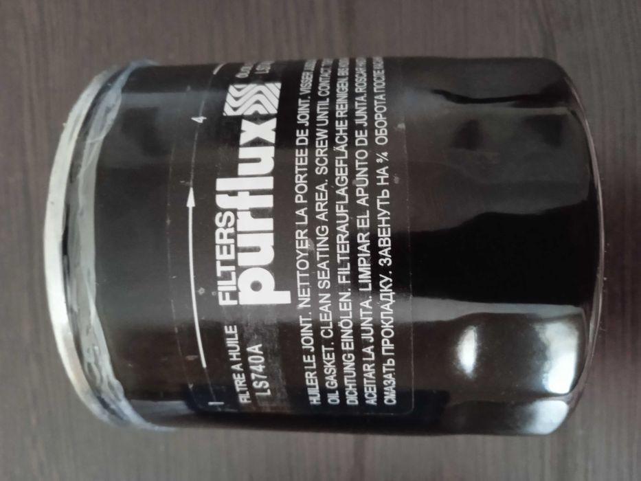 Масляний фільтр purflux LS740A.