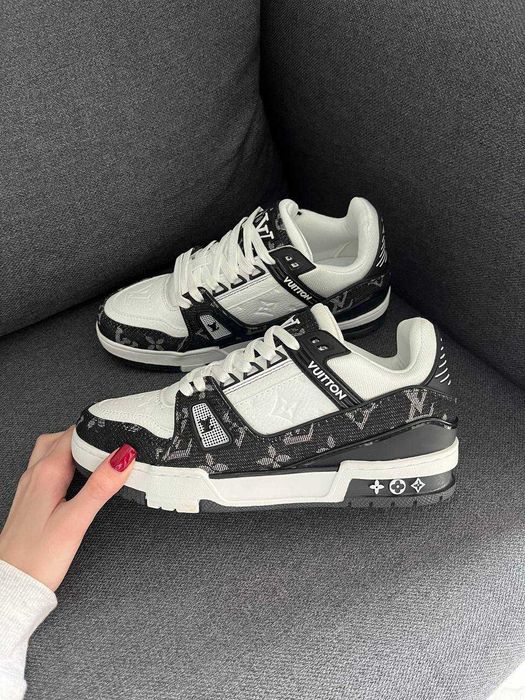 36-45 Louis Vuitton Trainer White Black КРОСІВКИ