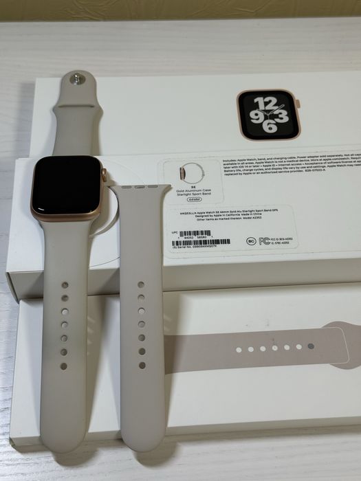 Apple Watch SE GPS 44mm Gold  (A2352) (MKQ53) оригінал+ ремінці