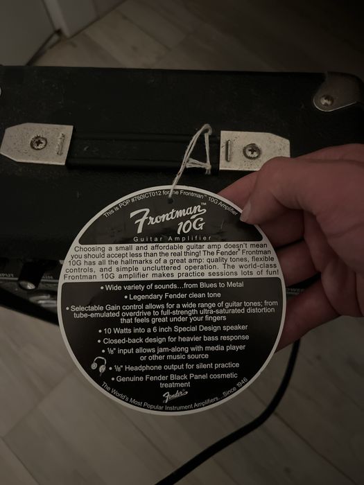 Guitarra Stratocaster e Amplificador Squier