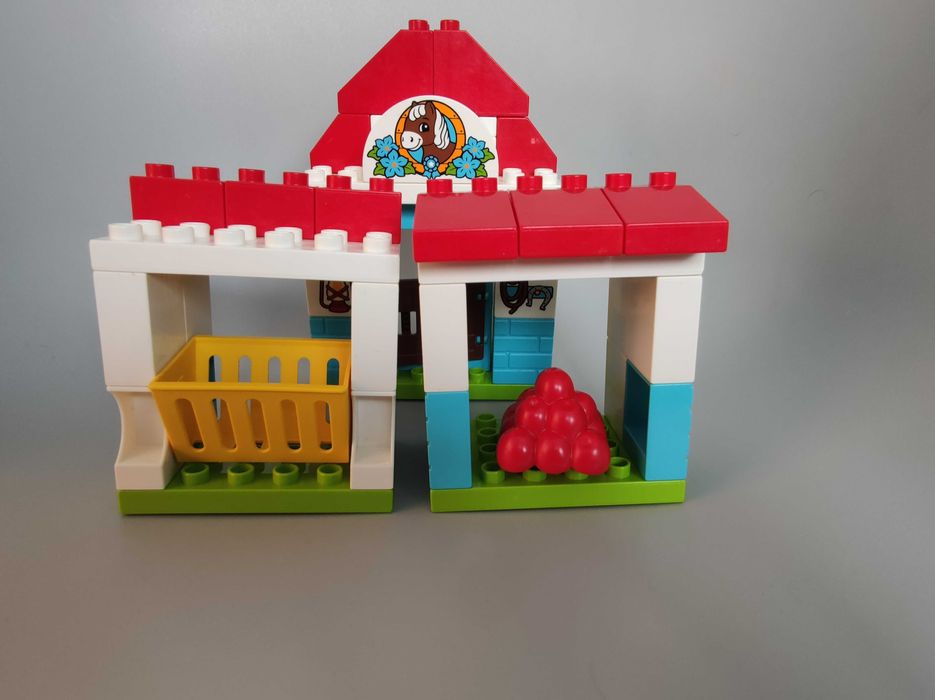 Lego duplo Конюшня 10868