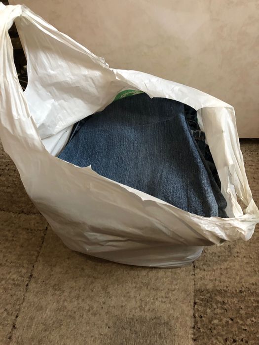 Продам пакет мужских джинс