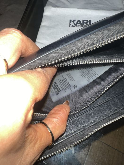 Karl Lagerfeld czarny skórzany portfel logo