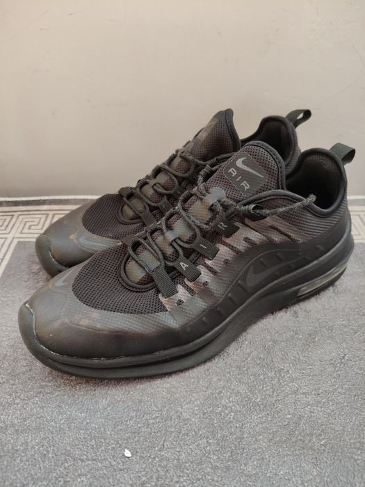 Кросівки Nike Axis