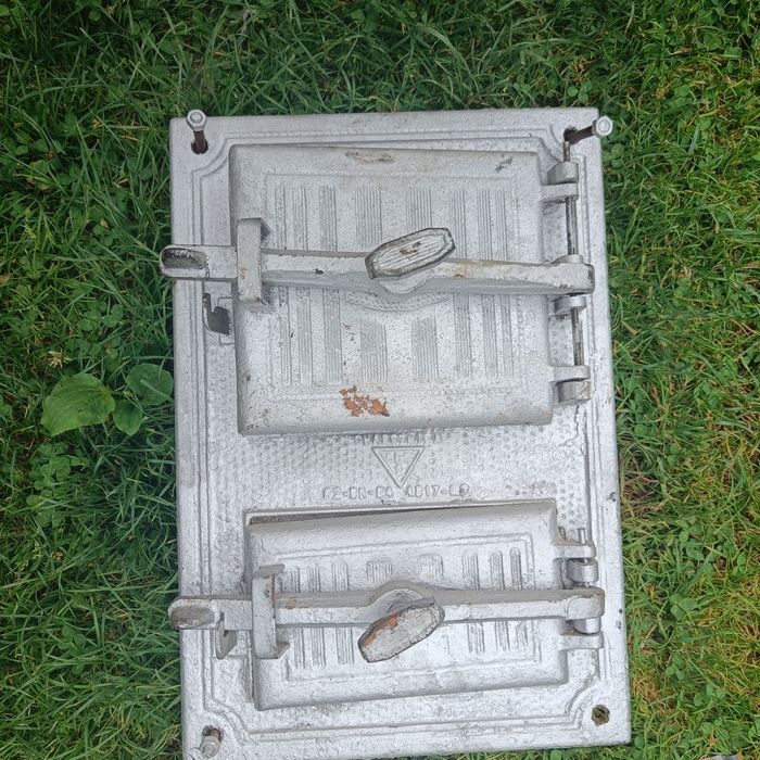 Drzwiczki do pieca kaflowego