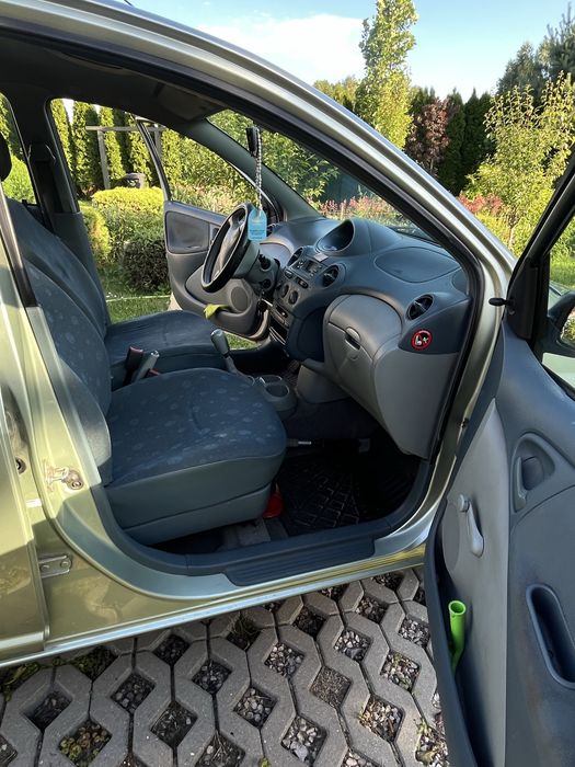 Toyota yaris 2002