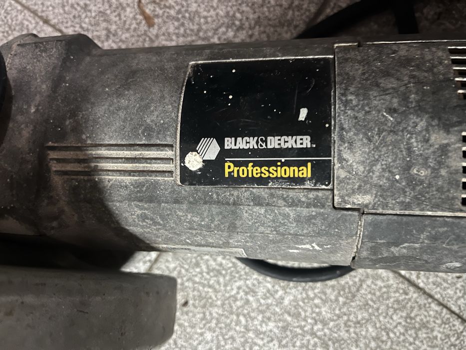 Rebarbadora Black & Decker 23mm