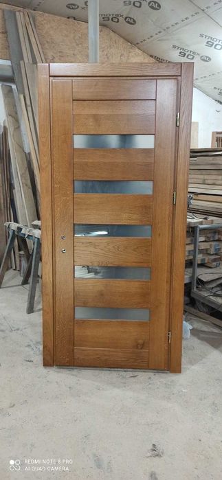 Кімнатні дубові двері