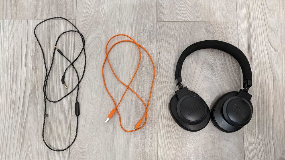 Używane Słuchawki Bezprzewodowe Bluetooth JBL Live 500BT Czarne