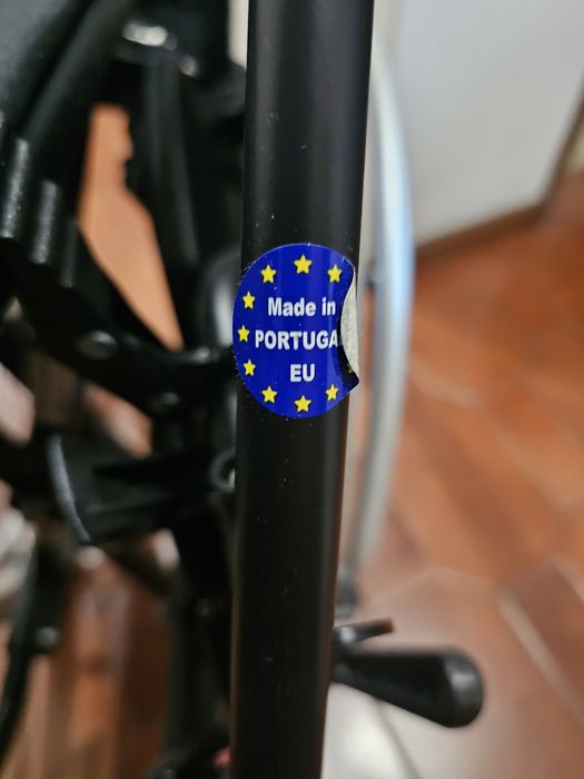 Cadeira de rodas Orthos XXI Celta Compact 3