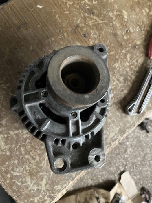 Audi 80 b4 2.0 alternator