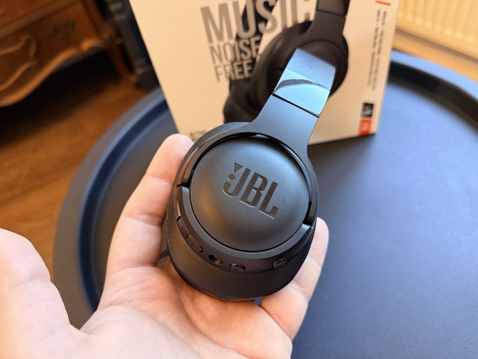 Навушники JBL 750 BTNC стан 9/10