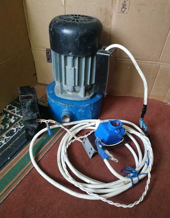 Трансформатор, электродвигатель.