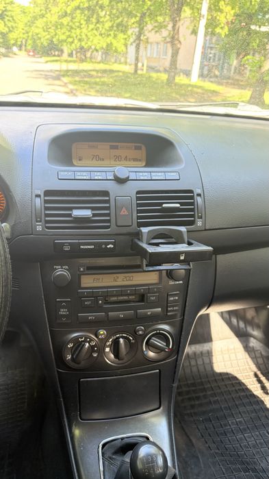 Toyota Avensis 2.0 дізель гарний стан
