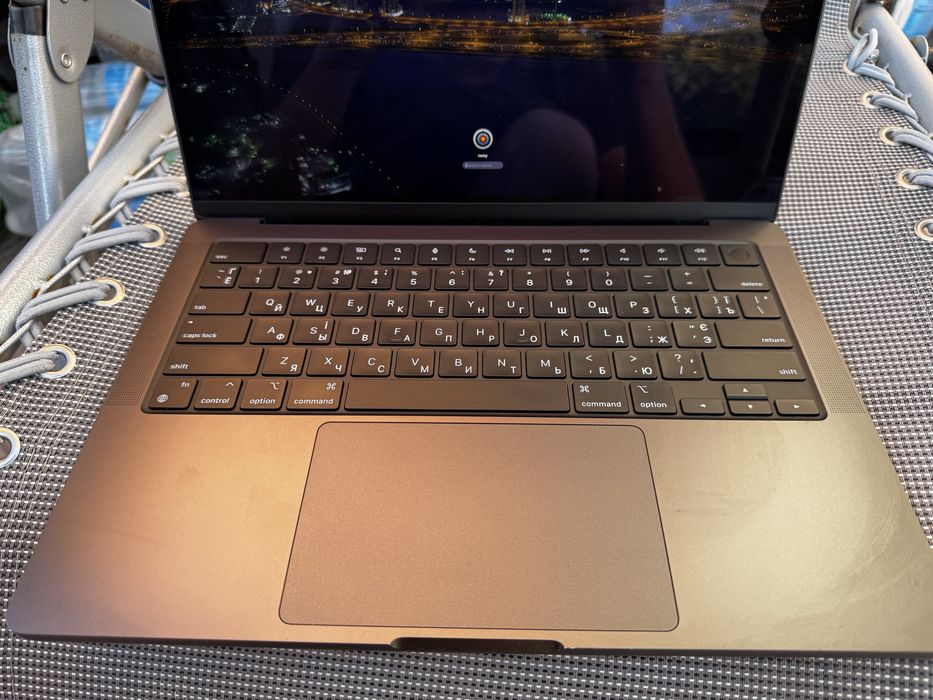 Macbook pro 14 m4 16/512