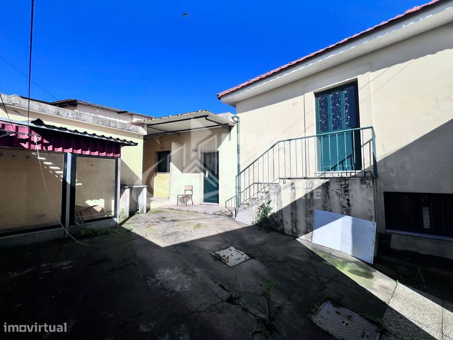 Moradia T3 P/Remodelar
