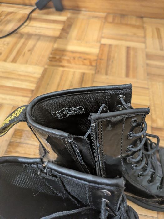 Botas Dr Martens 

Entrego em mãos em Gaia