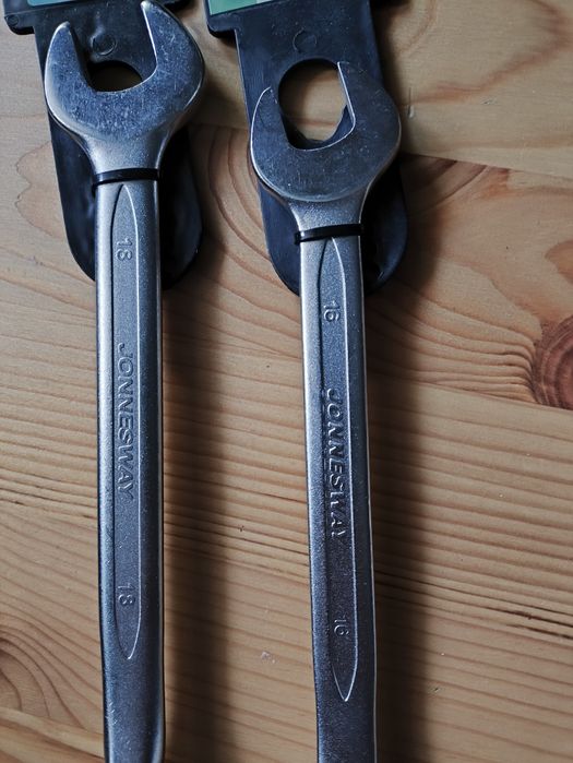 Klucze płasko-nasadowe przegubowe 18 i 16mm