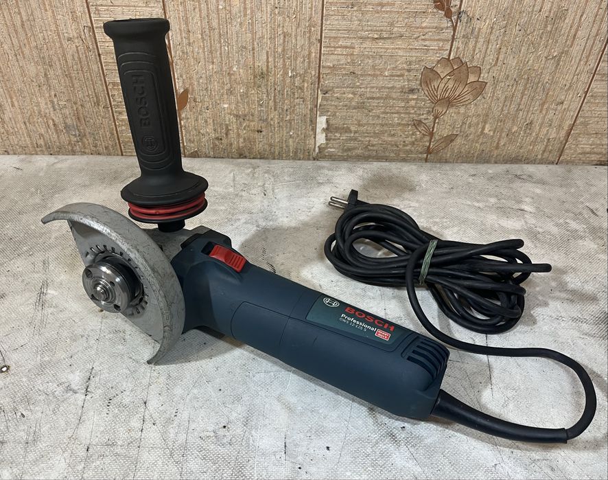 Bosch GWS 12-125 S Professional — болгарка з регулюванням обертів