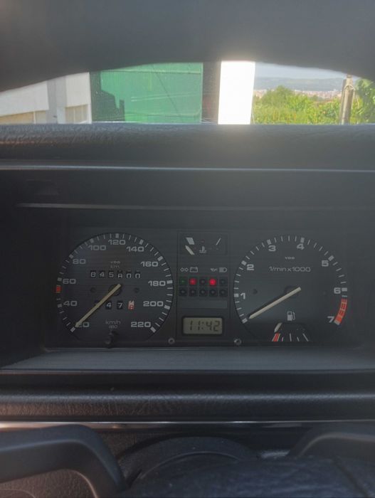 Vk Jettta, em bom estado mecânico, interior e pintura.